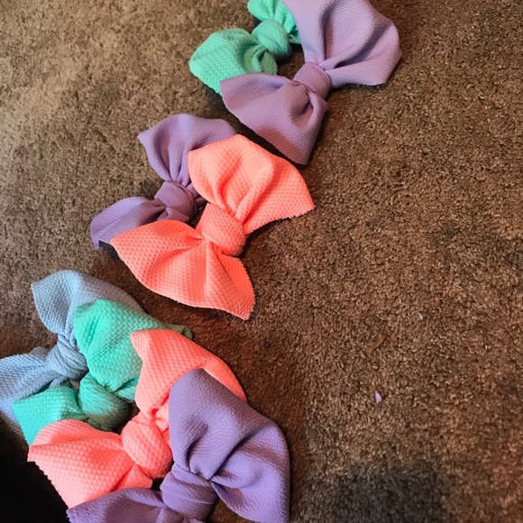 Easter Bows - Picture 2 of 5